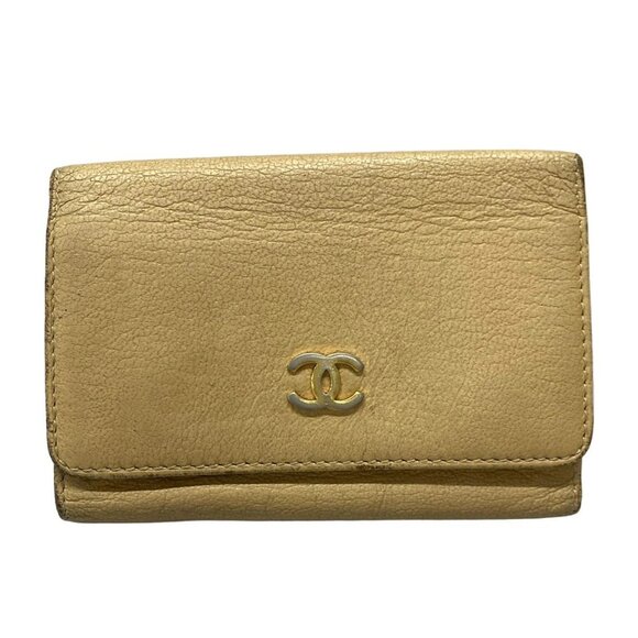 Auth CHANEL - Beige Leather Key Case - Picture 1 of 13